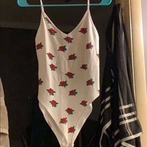 Rose printed bodysuit